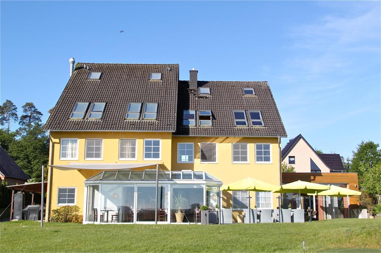 Hotel Am Mueritz-Nationalpark Waren  Exterior photo